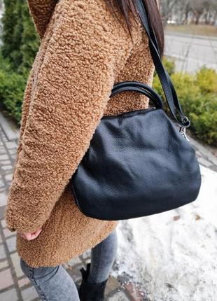 Шкіряна італійська жіноча сумка через плече чорна,оригінальна6 фото