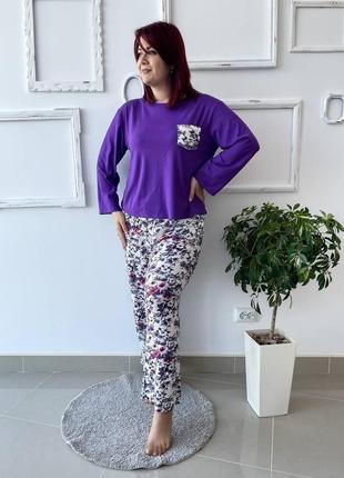 Жіноча піжама великих розмірів фіолетова з квітами2 фото
