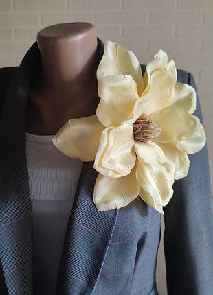 Желтая магнолия брошь, цветок брошка