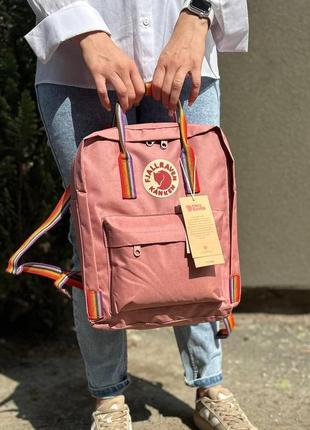 Пудровий, рожевий жіночий рюкзак з райдужними ручками kanken c...1 фото
