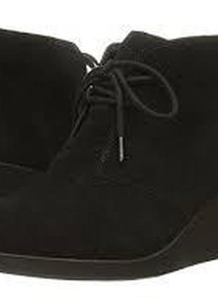 Жіночі черевики crocs black leigh suede bootie, р-р w8,5