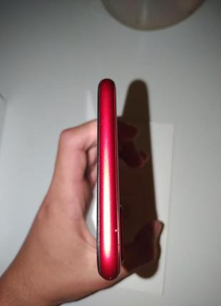 Iphone 8+ red 64 gb потрібна r-sim