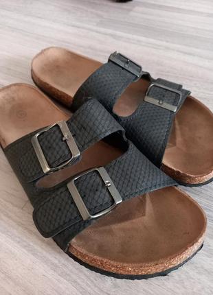 Ортопедичнi шльопанцi birkenstock.