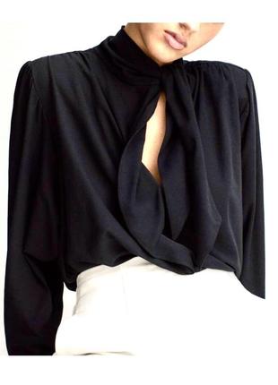 Шикарная чёрная блуза с бантом