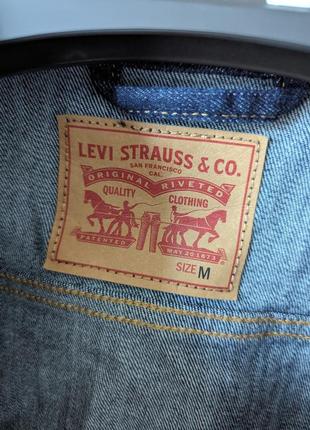 Levis джинсовая куртка оригинал2 фото