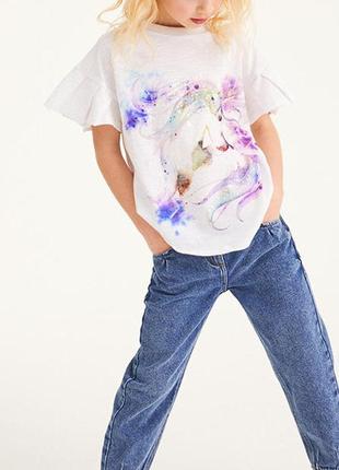Невероятная стильная хлопковая футболка с нежным принтом для девочки 5р next