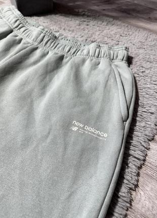 Оригинальные, спортивные штаны от крутого и дорогого бренда “new balance”2 фото