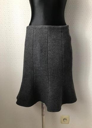 Чистошерстяная теплая кокетливая серая юбка годе в ёлочку от maren hesse, размер s (м)1 фото
