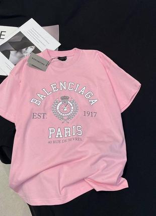Розовая футболка balenciaga