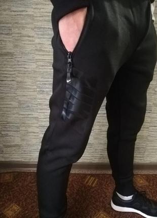 Мужские спортивные штаны на флисе nike черные9 фото