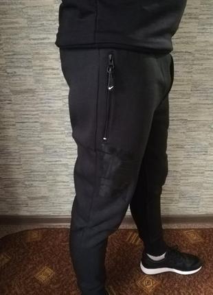 Мужские спортивные штаны на флисе nike черные4 фото