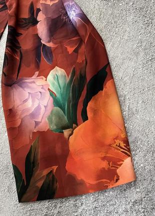 Сукня футляр в великі квіти2 фото