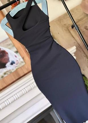 Трендова сукня міді в рубчик з вирізом2 фото
