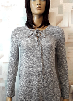 Стильний сірий джемпер светр зі шнурівкою на грудях від primark
