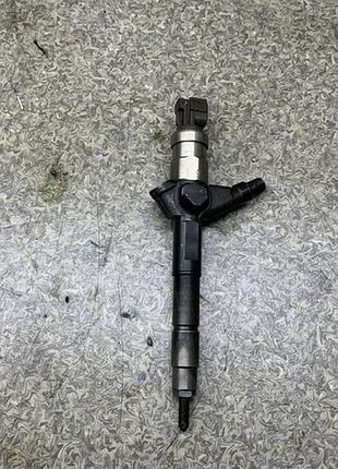 Форсунка nissan almera n16 2.2di 16v 16600-au600 2000-2006 року