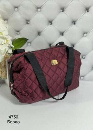 Вместительная женская спортивная дорожная сумка плащевка бордовая2 фото
