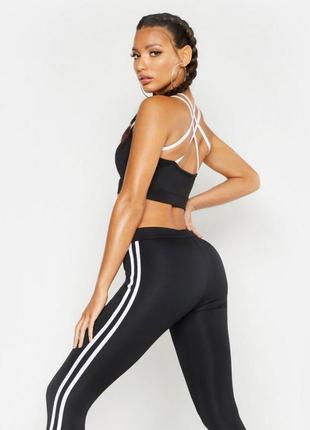 Топ для спорта с красивой спинкой boohoo fit