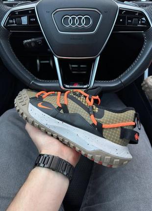 Чоловічі кросівки nike acg mountain fly low khaki orange