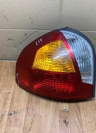 Ліхтар задній лівий hyundai santa fe дефект 2001-2004 року