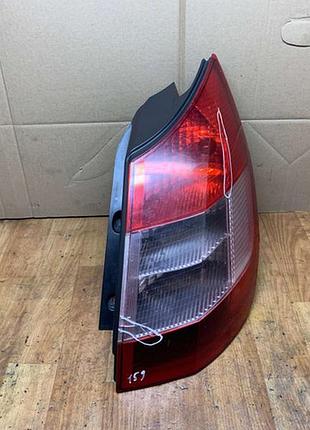 Ліхтар задній правий дефект renault scenic ii 2003-2009 року
