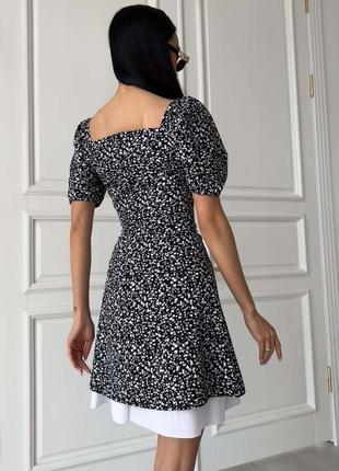 Платье -двойка мини женское, короткое, с рукавами фонариками, черное в принт4 фото