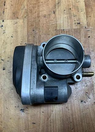 Дросельна заслінка renault fluence 1.6 16v 8200190230 2010-201...