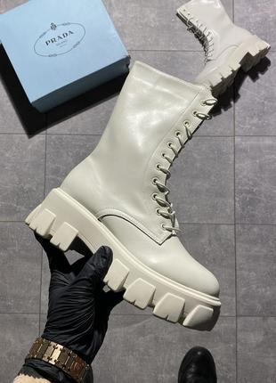 Женские ботинки prada pouch combat boots cream high, кожаные ботинки прада2 фото