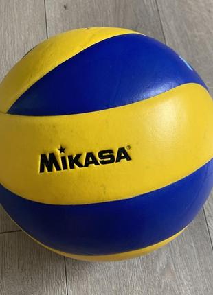 Професійний волейбольний м'яч mikasa mva200. оригінал2 фото