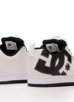 Мужские кроссовки dc shoes court graffik white black 300529, белые кожаные кроссовки дс корт график4 фото