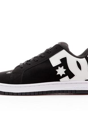 Мужские / женские кроссовки dc shoes court graffik black white 300529, черные дс корт график черно-белые1 фото