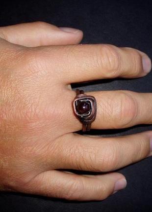Мужское кольцо с гранатом. кольцо, гранат, медь, wire wrap.7 фото