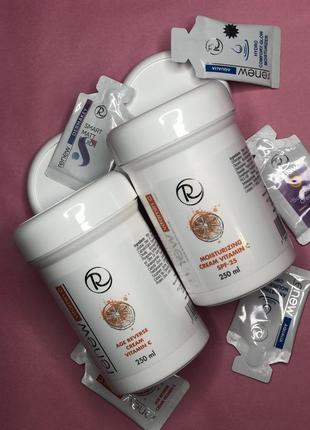 💦креми денний  нічний renew 💧зволожуючий живильний cream vitamin c та spf-252 фото