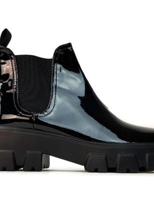 Женские зимние ботинки prada beatle boots gloss, чёрные кожаные лакированные ботинки прада битл глосс1 фото
