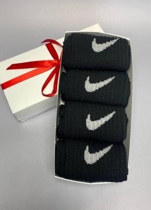 Чоловічі високі шкарпетки nike чорні в коробці 4 пари подарунковий набір шкарпеток 41-45р5 фото