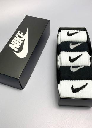 Мужские носки nike высокие в коробке 5 пары подарочный набор носков 41-45р бело черные, подарочный набор4 фото