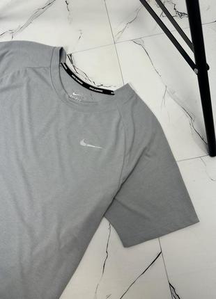 Спортивна футболка nike dri-fit2 фото