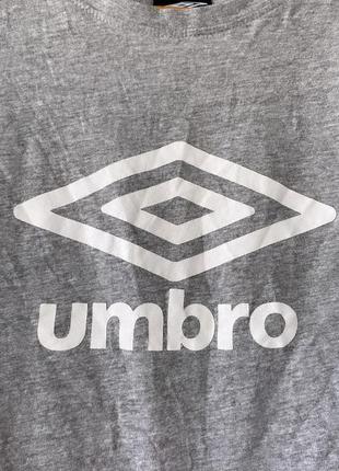 Бавовняна укорочена футболка umbro5 фото