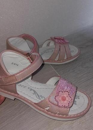 Босоножки для девочки clibee