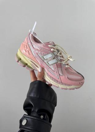 New balance 1906
 « pink leather »premium