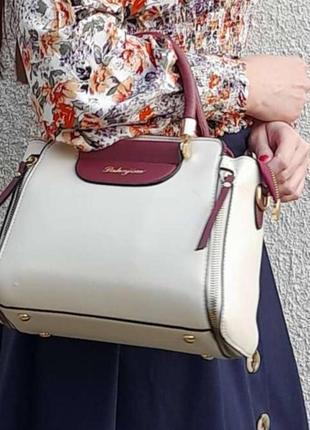 Изысканная женская сумочка из экокожи1 фото