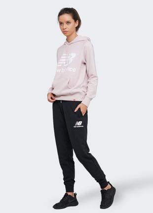 Спортивные штаны new balance essentials9 фото