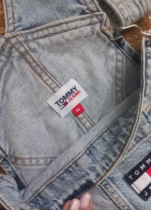 Жіночий джинсовий комбінезон від tommy.7 фото