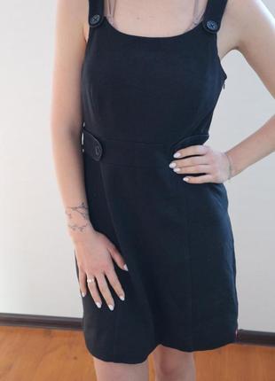 Чорний сарафан