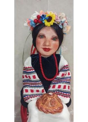 Украинка с караваем-  кукла2 фото