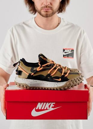 Мужские кроссовки nike acg mountain fly low khaki orange5 фото