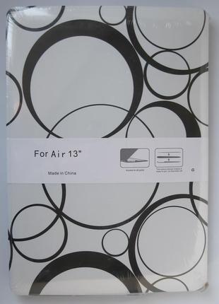 Чохол-накладка для macbook air 13" білий пластик з чорними кол...