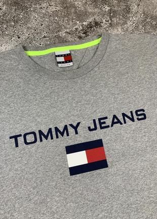 Мужская футболка tommy jeans big logo3 фото