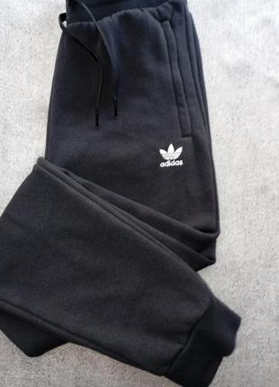 Adidas  жіночі чорні, розмір xs/s