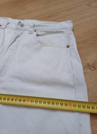 Джинсы белые levi's 501-10105 
size w 32 l 32
 made in u.s.a 
состояние идеальное,3 фото