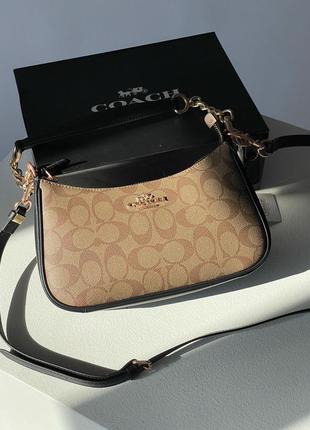 Комфортна легка сумка для дівчат брендована coach світла моко, шкіряна преміальна9 фото